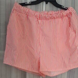 New lovely shirt and short set in white and pink stripes.  Size 12